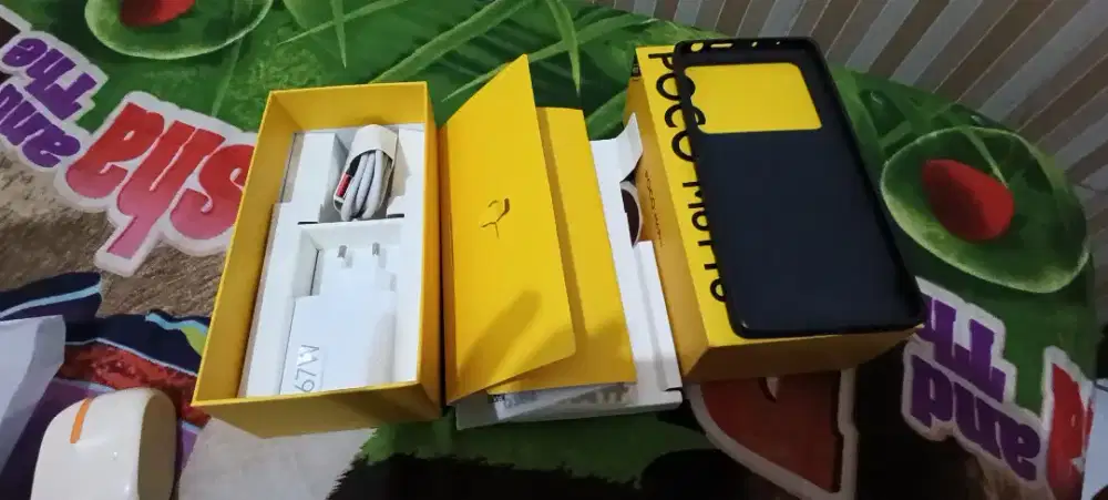 Utamakan jual HP poco M6 Pro mulus istimewa fullset Ram 8 Rom 256