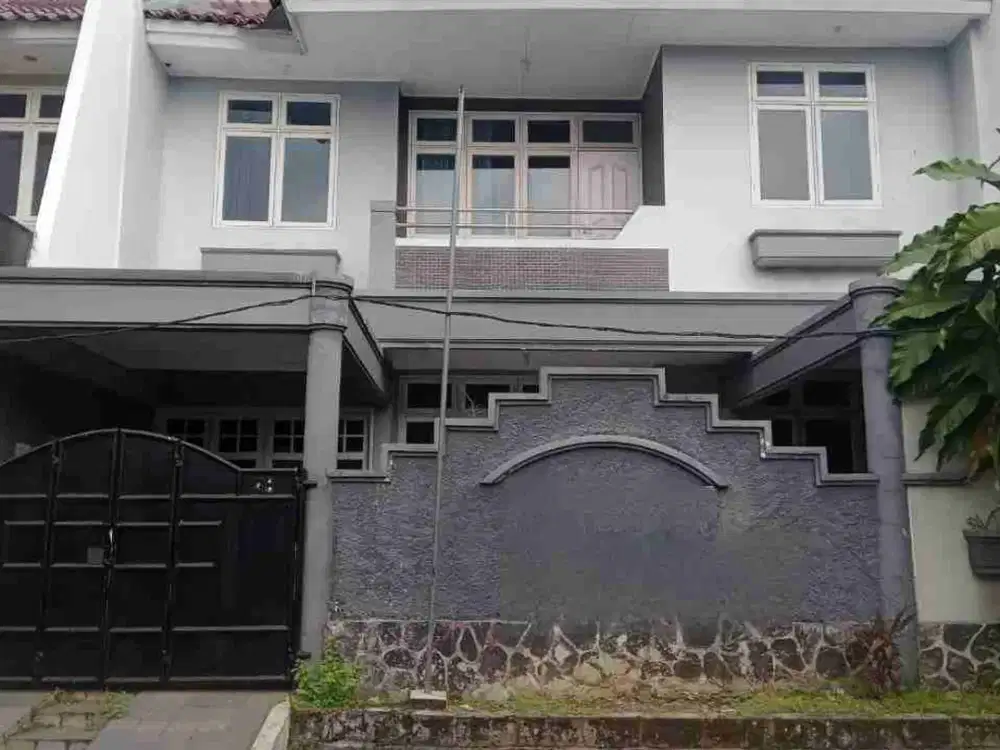 DIJUAL RUMAH DI VILLA INDAH PAJAJARAN (VIP) DI PINGGIR JL PAJAJARAN KOTA BOGOR