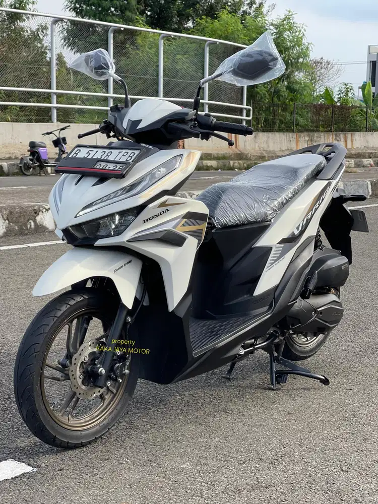 Cash Kredit VARIO 125 KEYLESS 2023 Barang Bagus