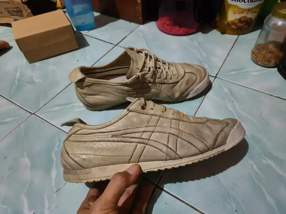 Sepatu Onitsuka Tiger Kulit size 43