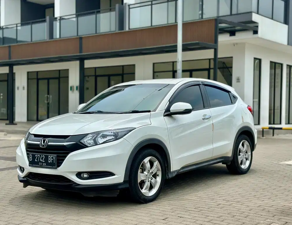 HONDA HR-V 1.5 E CVT 2016 KONDISI SUPER KINCLONG, MULUS & TERAWAT