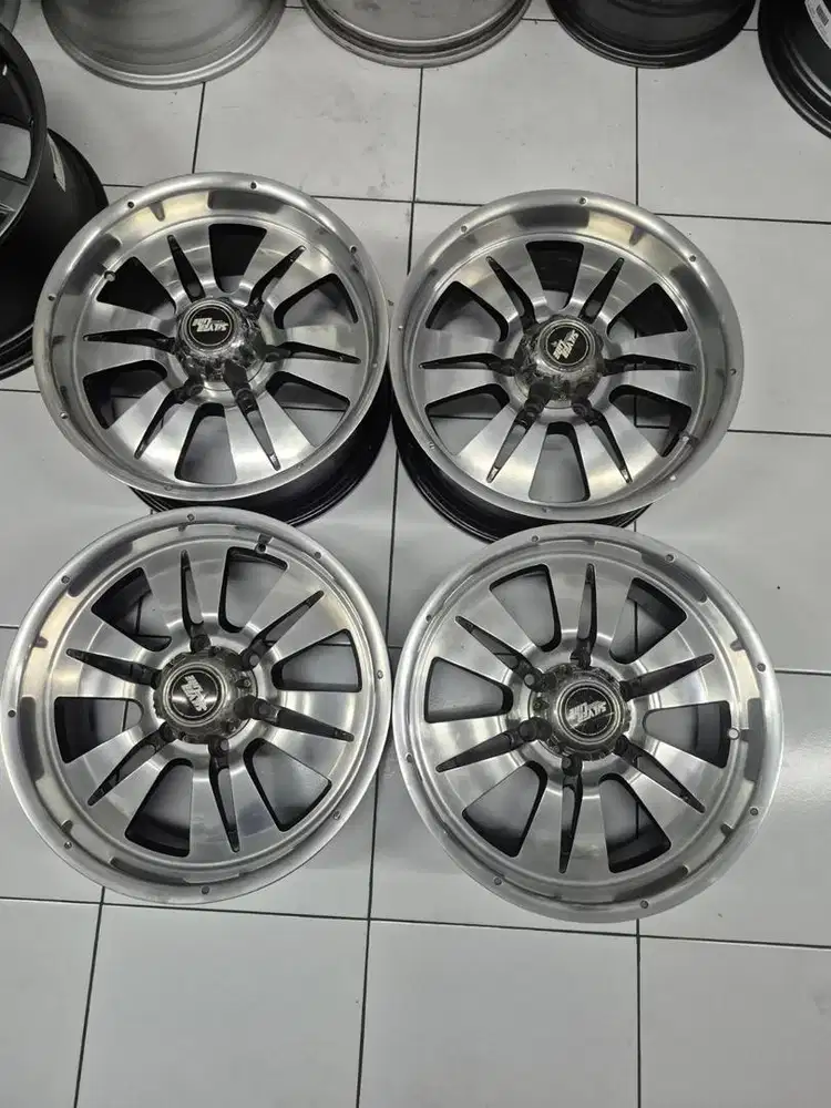 Velg copotan Fortuner R18 pcd 6*139.7 lebar 8.5 Et15..4pcs