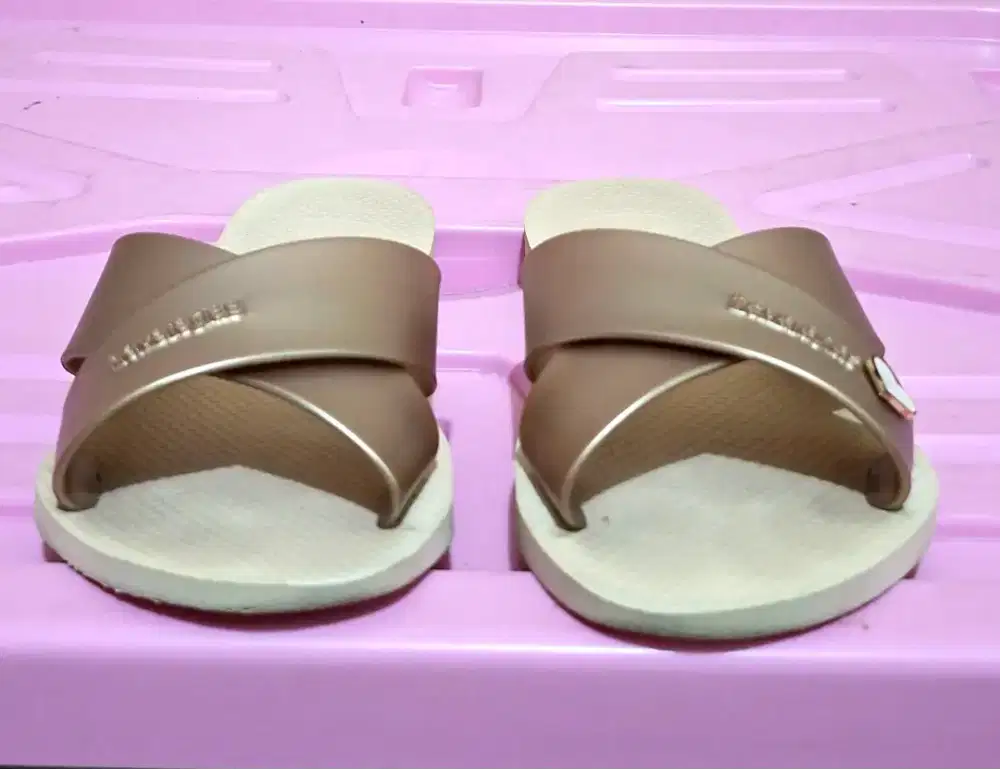 Havaianas 0121 Metallic Beige size 38 Original