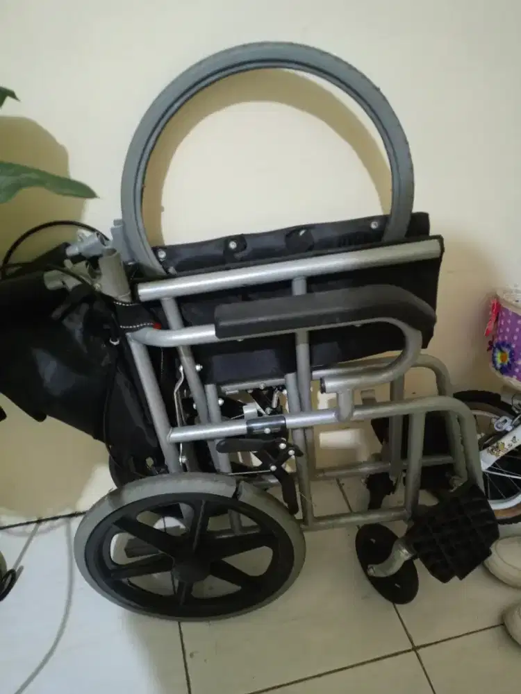 di jual kursi roda bekas