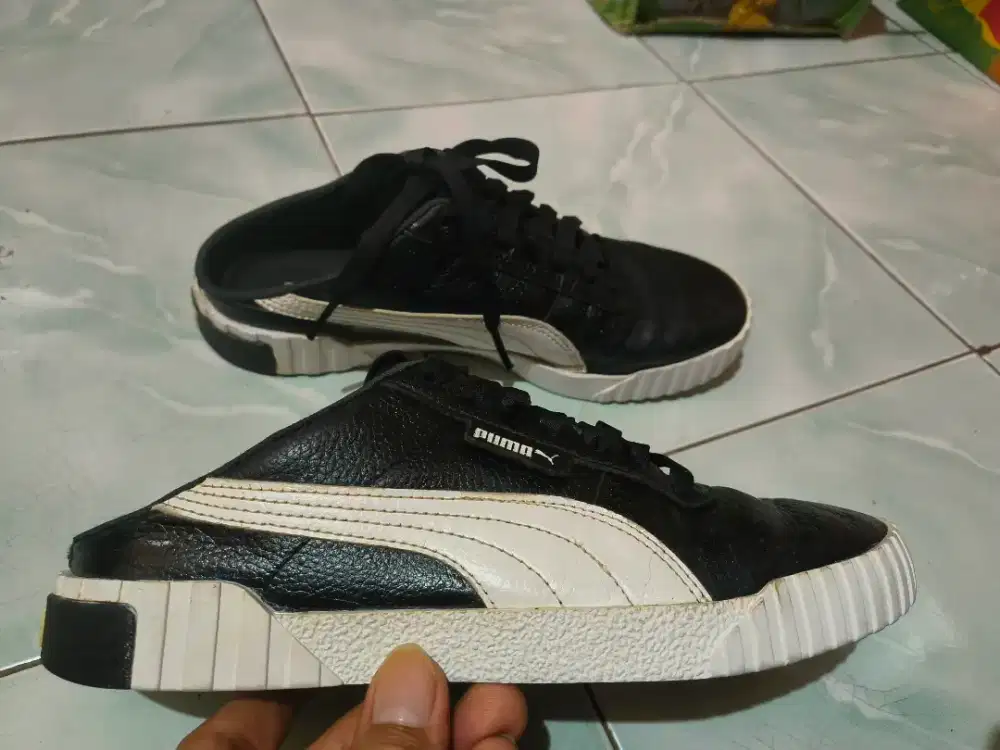 Sepatu Slip on Puma Casual Kulit size 40