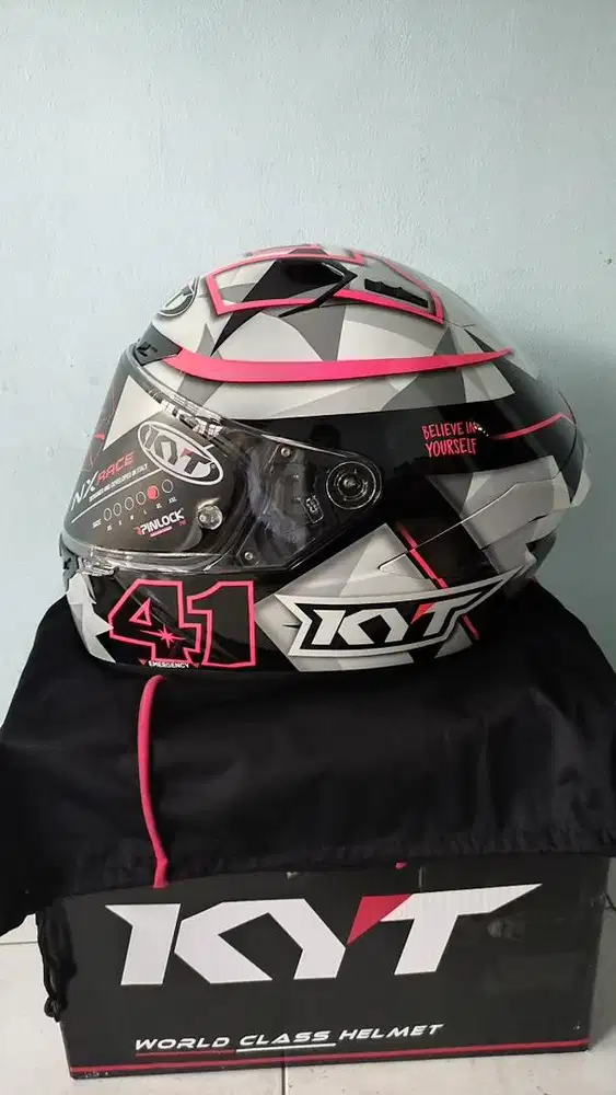 Helm KYT NX Race ukuran XL Espargaro 2018