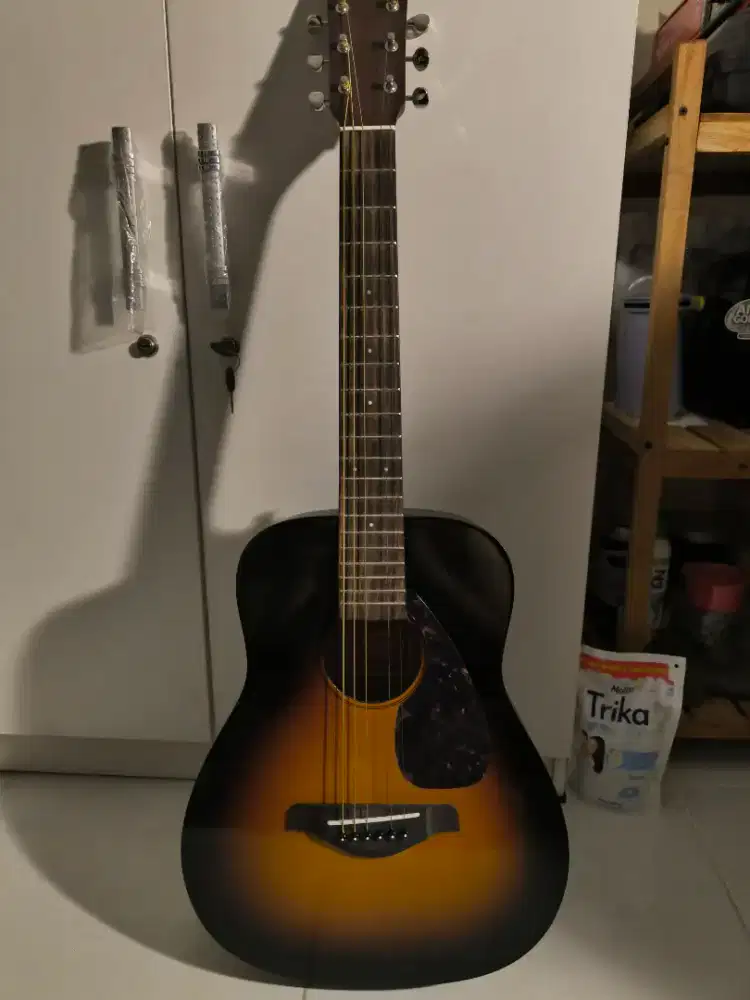 Jual Gitar Yamaha Jr 2