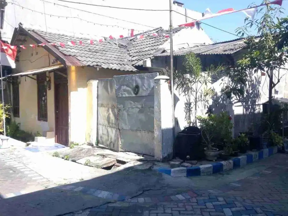 Rumah HOOK Murah siap Huni di Perum Menganti Satelit, Gresik