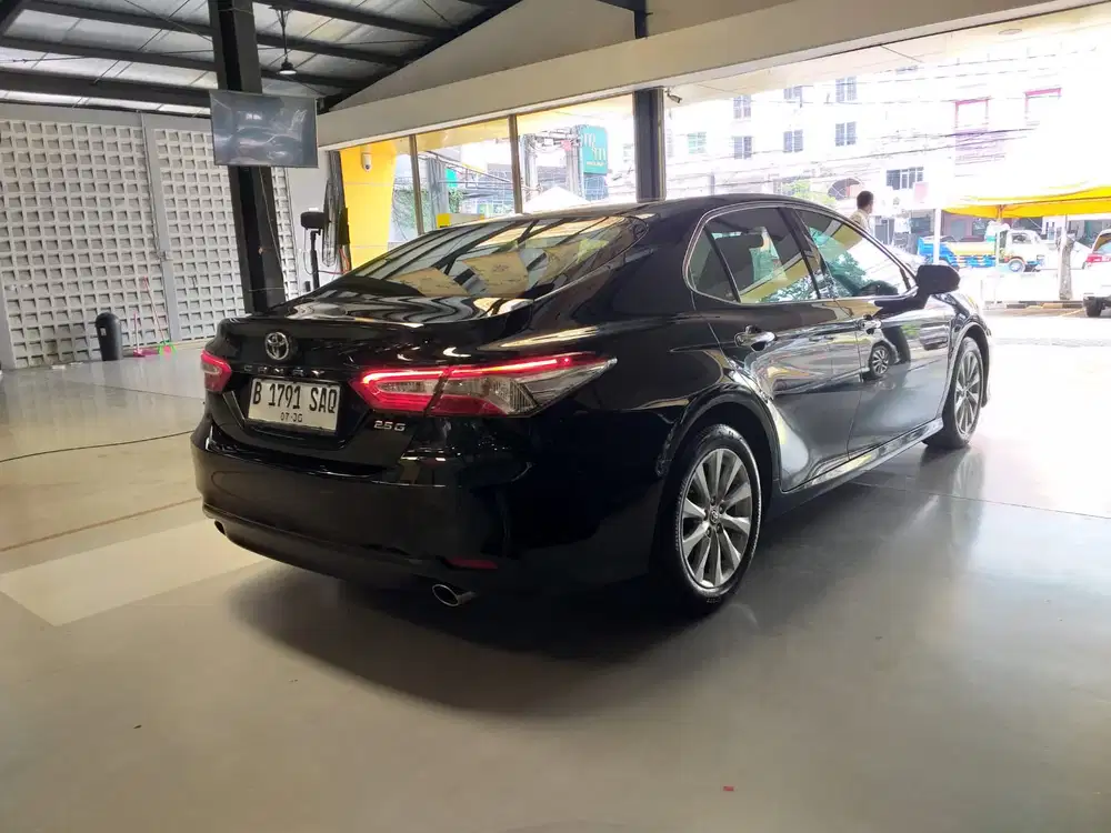 TOYOTA CAMRY 2.5 G-AT 2020 KONDISI KINCLONG, MULUS & TERAWAT