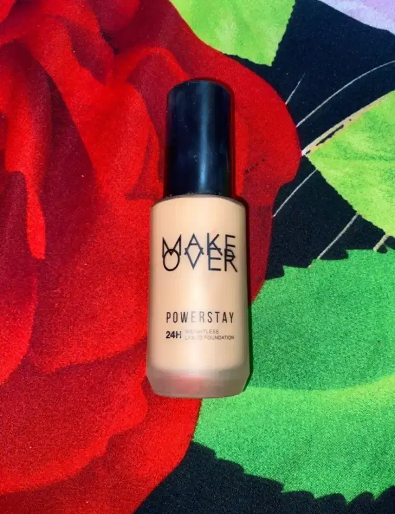 Makeover Powerstay Foundation like new