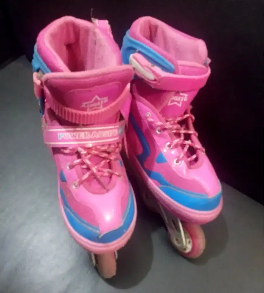 Sepatu roda roller skate anak preloved