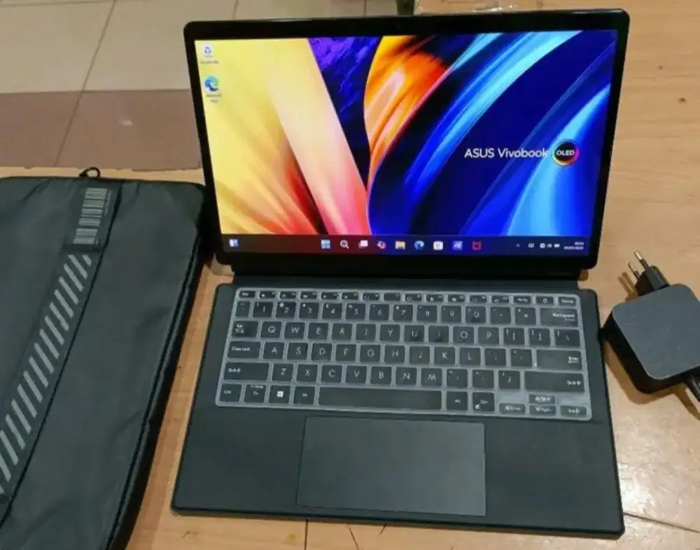Laptop Notebook Asus SLATE 13 OLED 2in1 bisa jadi komputer dan tablet