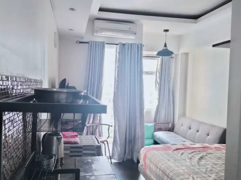 Sewa Apartemen Springlake Summarecon Bekasi  Studio View Pool