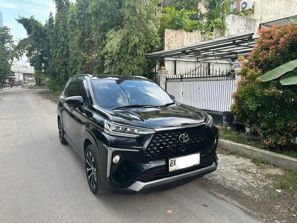 Toyota Avanza Veloz Q TSS CVT 2022 Automatic Hitam