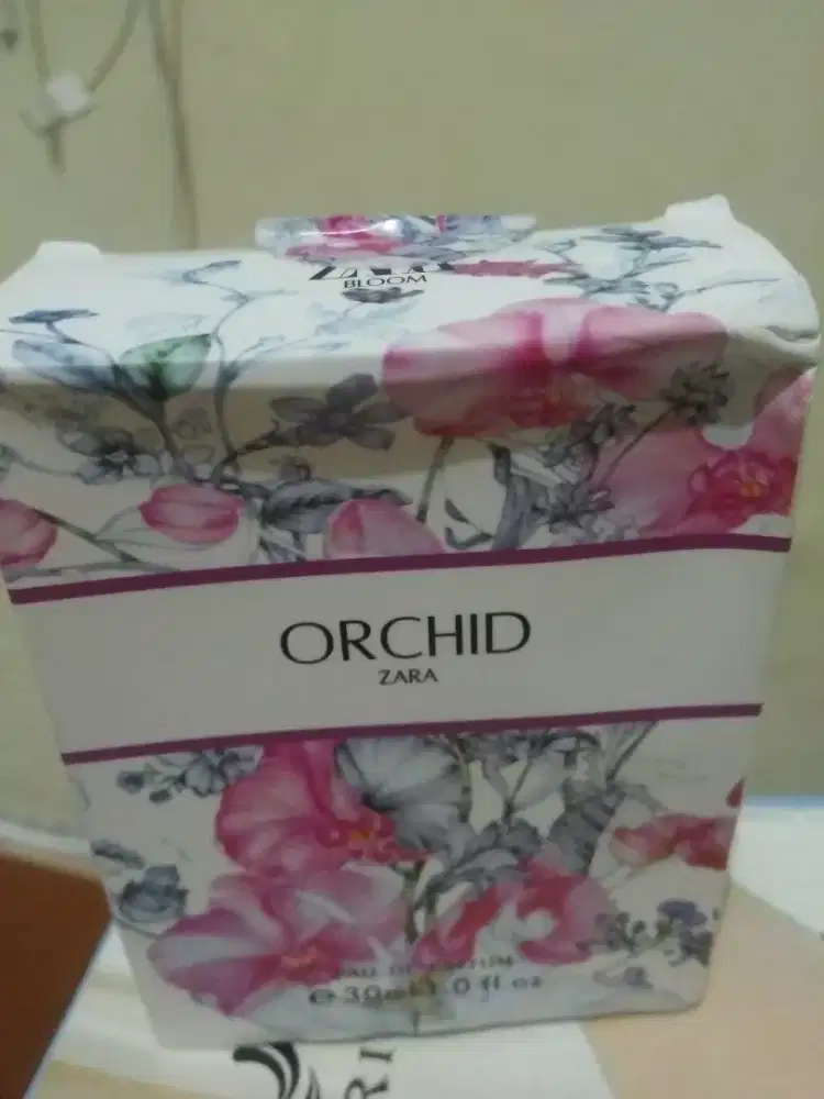 Zara Orchid Wanita