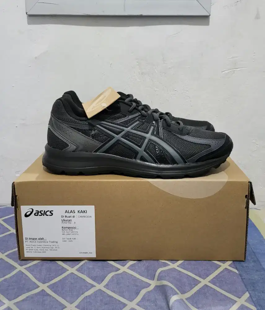 Sepatu Asics Jog 42.5
