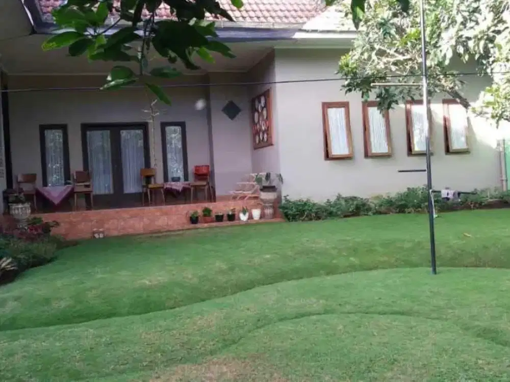 Rumah Besar Halaman Luas Jalan Bunga Maya Dewandaru Lowokwaru suhat