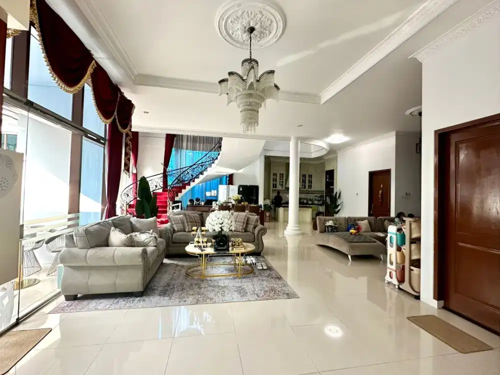 Rumahnya Sultan 2 Lt FULL FURNISHED di Gondang Timur Bulusan dekat UNDIP