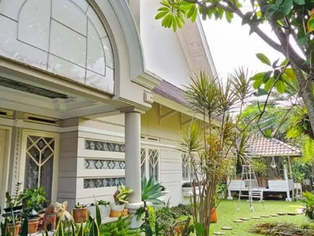 rumah lingkungan asri di setrasari dekat ke mal pvj