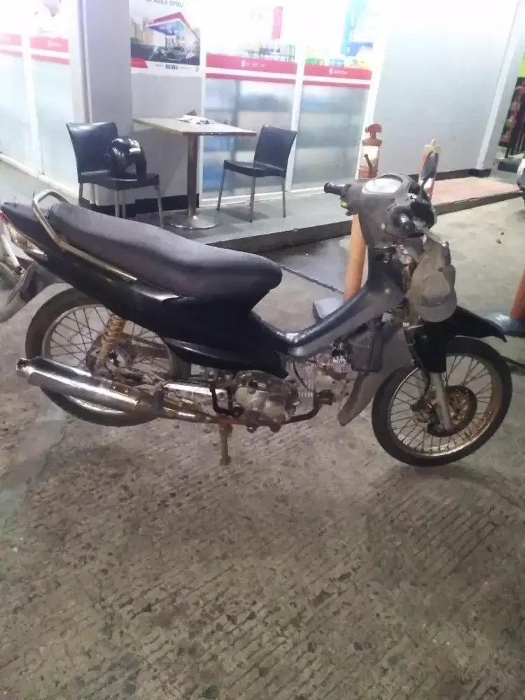 SUZUKI SMASH 2005 SS LENGKAP PJK MATI 1 THN MESIN RAWATAN SIAP GAS BU