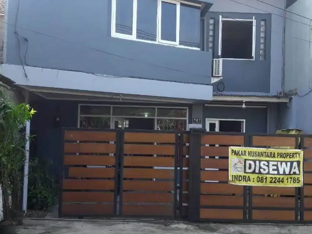 Rumah siap huni mainroad cigadung 3 Lantai harga masih bisa nego