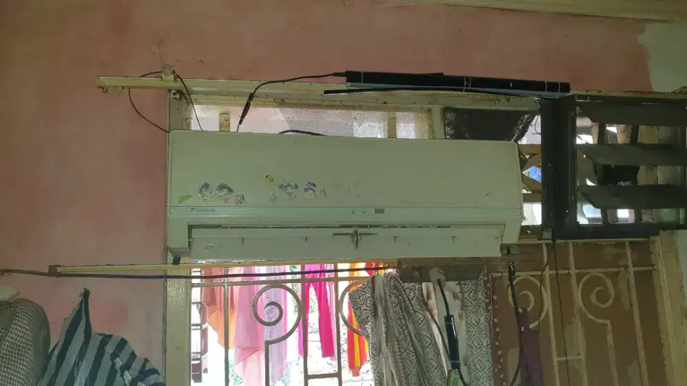 Kipas ac merek DAIKIN