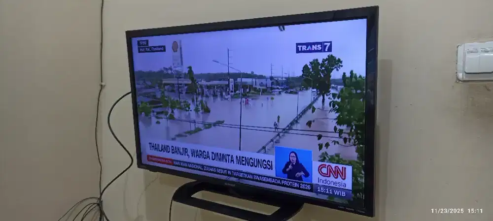 Tv led 32inch sharp aquos + stb luby