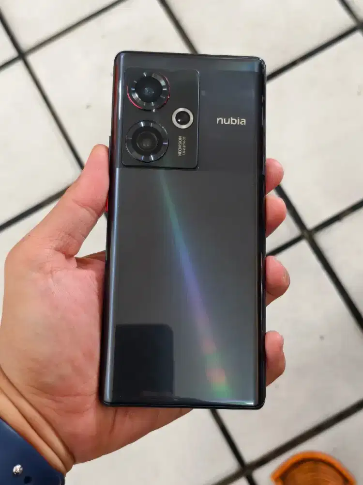 Nubia Z50 1TB terbesar