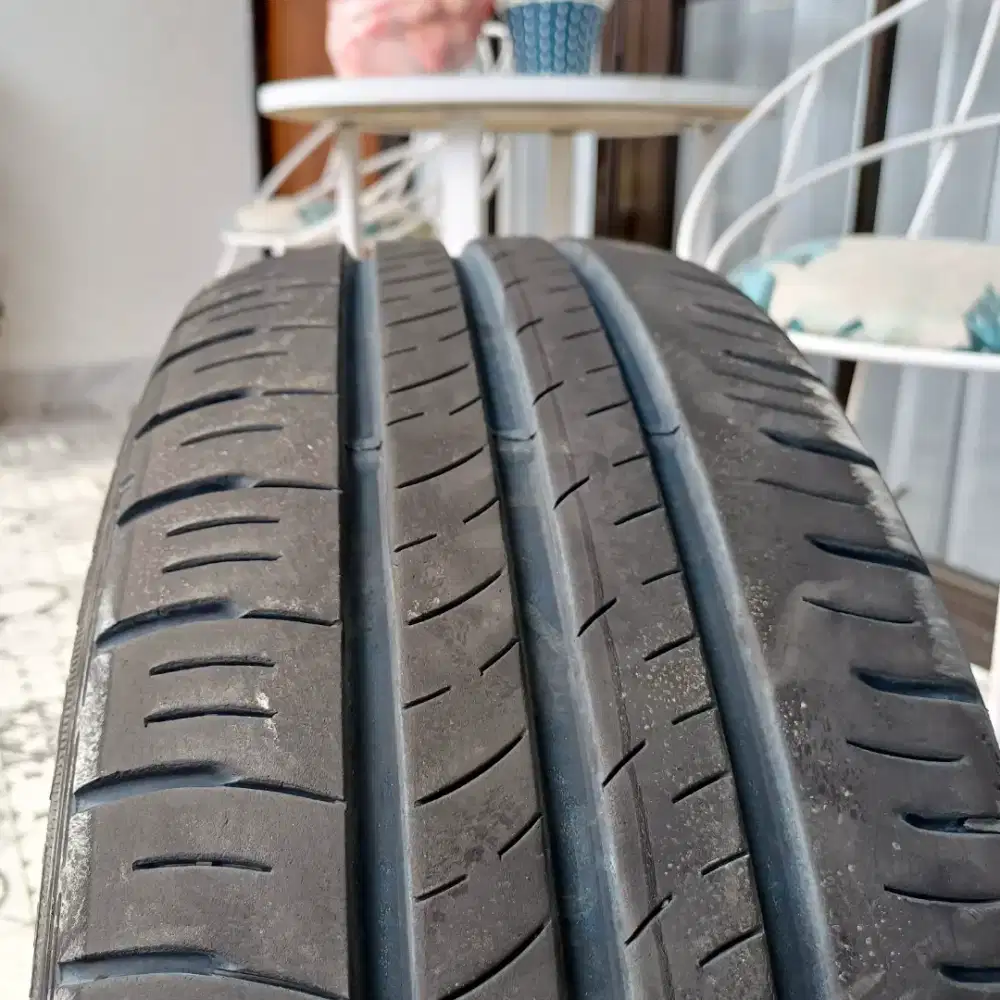 Ban Dunlop Ring 15 masih tebal