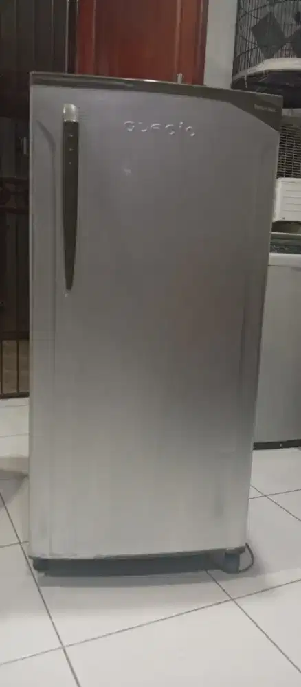 jual kulkas 1 pintu merk Toshiba Glacio