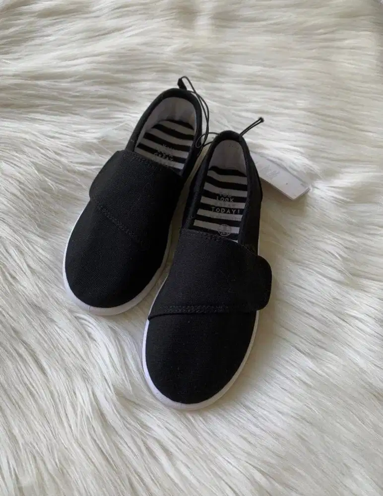 Sepatu Authentic 100% Mothercare