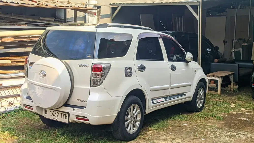 Daihatsu Terios 2014 Bensin