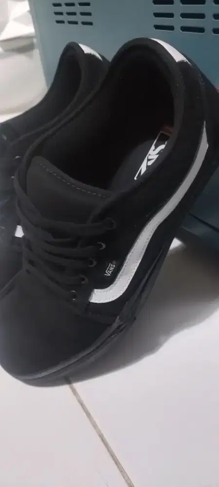 WTS Vans Chukka Low Sidestripe Size 13 ORI MINT CONDITION