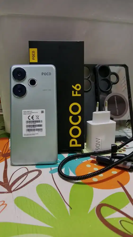 Poco f6 8/256GB