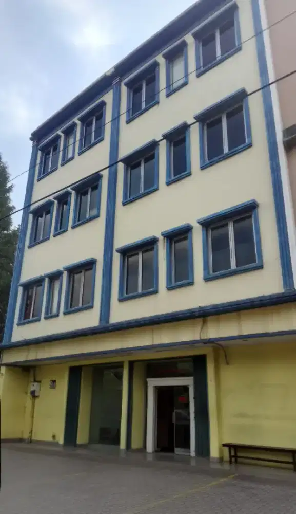 Dijual Cepat Ruko Komersil Gandeng 4½ Lantai Veteran Raya