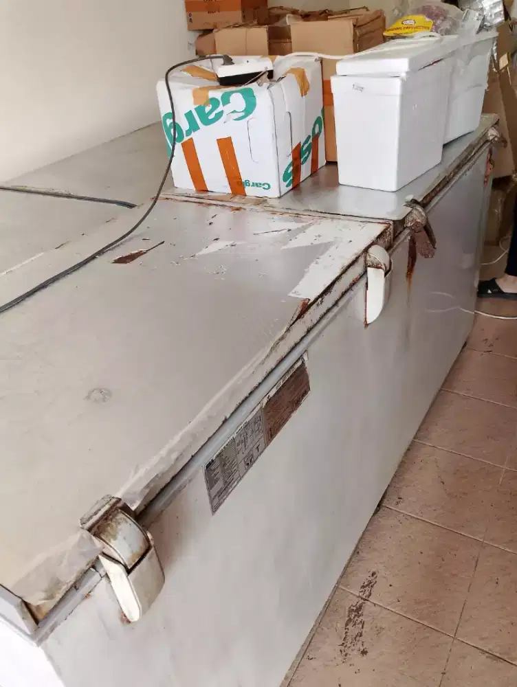 Menerima jual beli frezeer bekas borong atau satuan