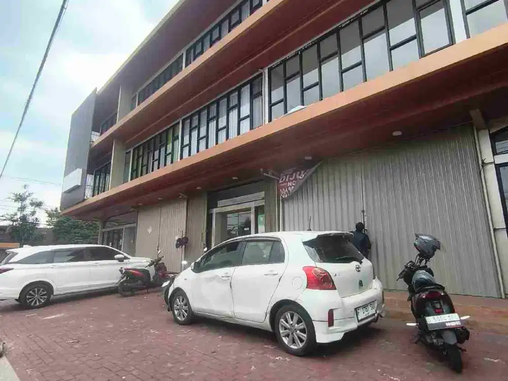 ruko 3 lantai cikutra dekat borma