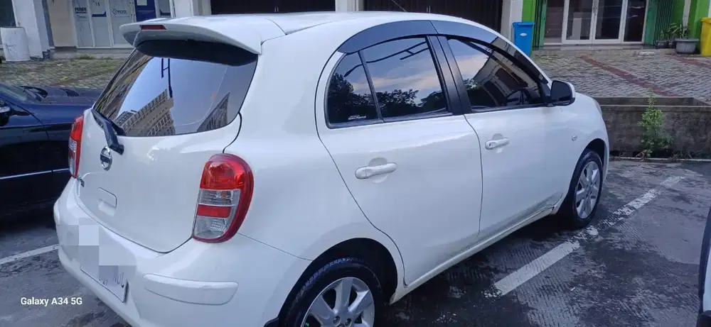 Nissan March 2012 Bensin