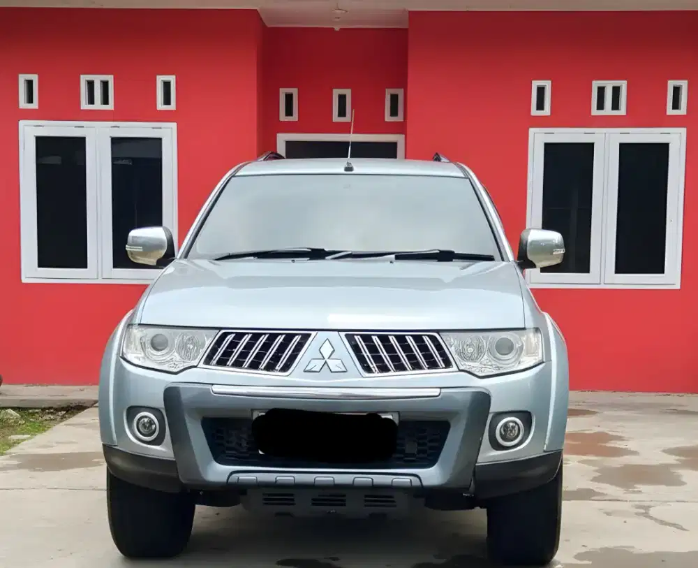 Pajero 4x2 AT 2012