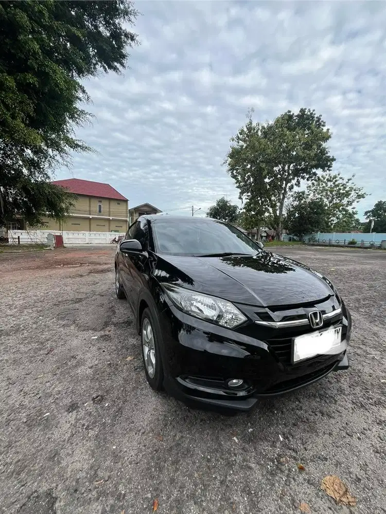 Dijual Cepat Honda HRV E 2018 AT  Pribadi Cash Only :)