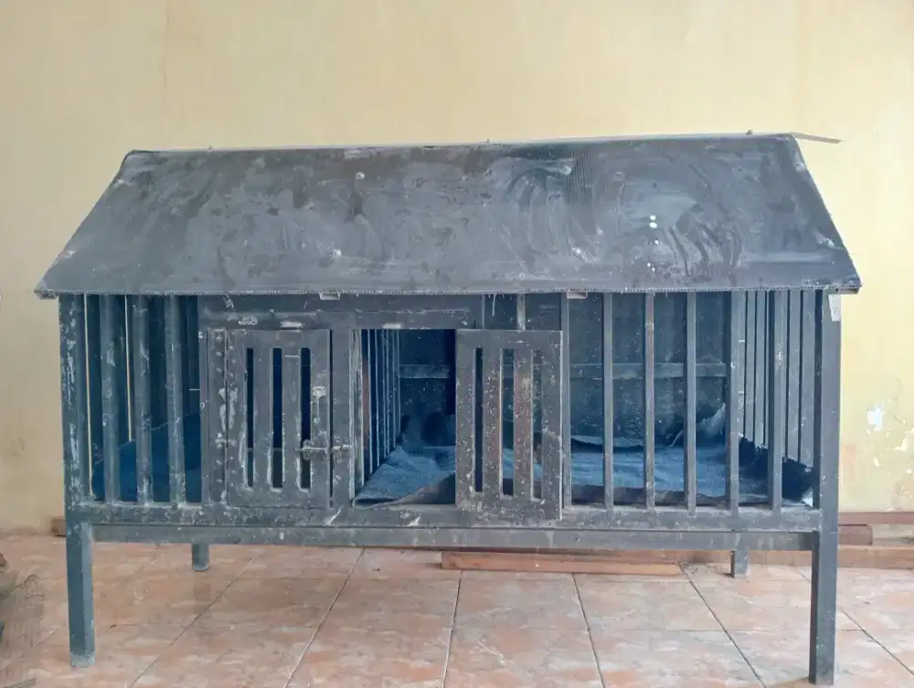 Kandang bahan Besi