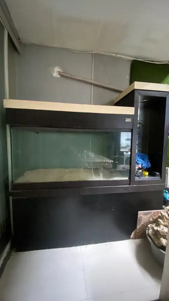Aquarium bufet bolak balik depan belakang