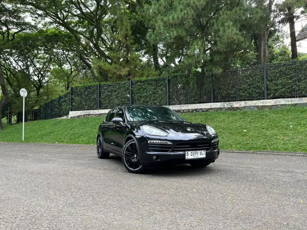 Porsche Cayenne 3.6 Tiptronic 2012 – Black on Beige