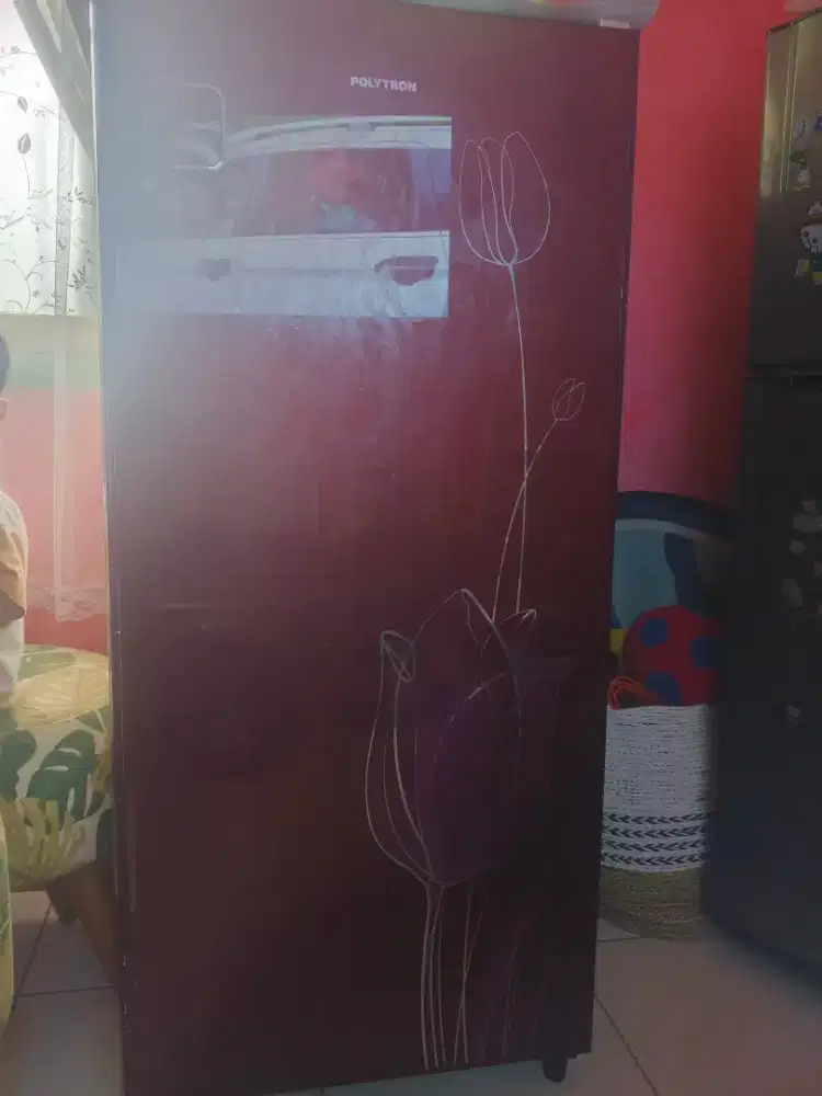 Jual kulkas 1 pintu,kondisi normal, freezer beku lain2 normal