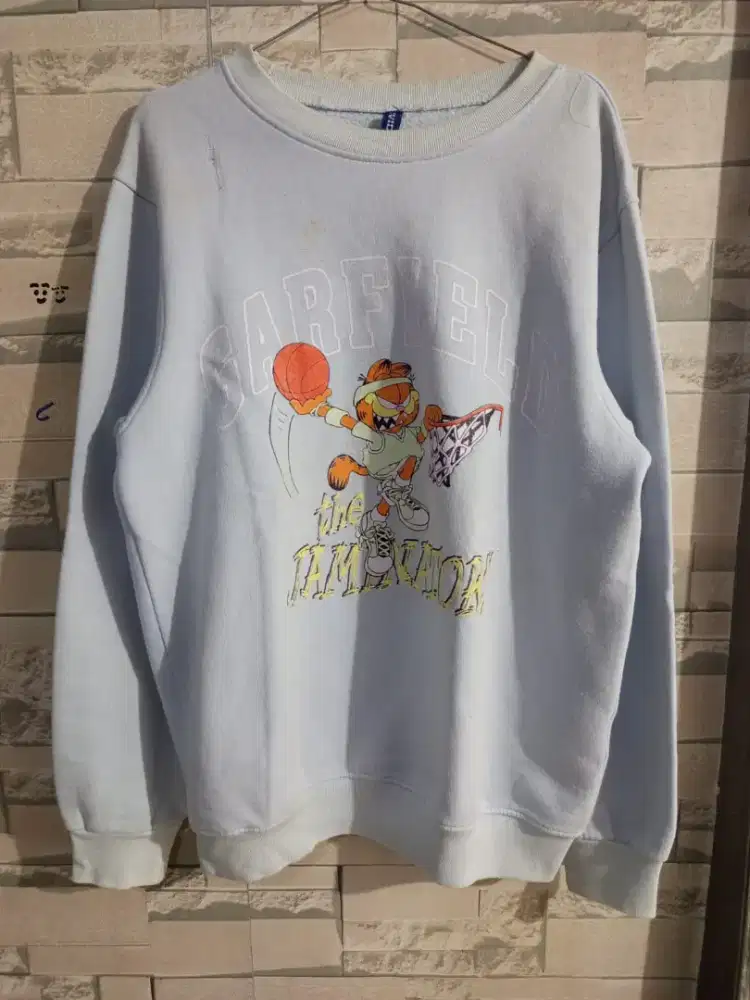 sweater bekas warna hijau