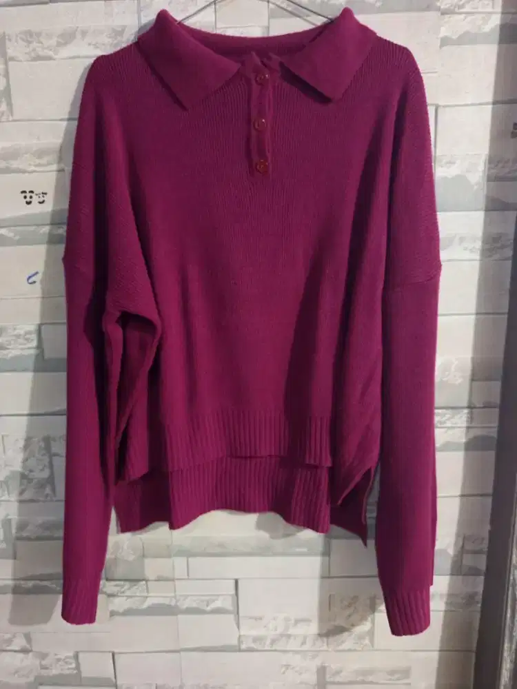 sweater magenta lengan panjang