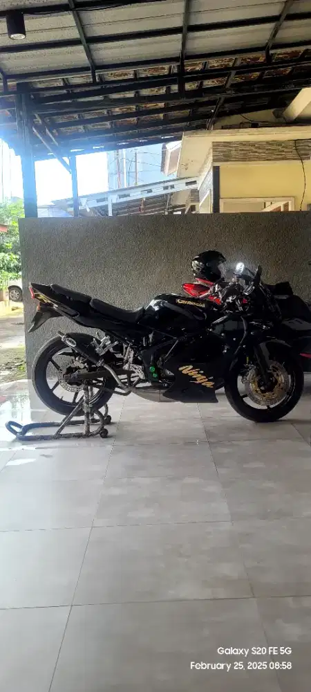 Ninja RR Hitam 2010