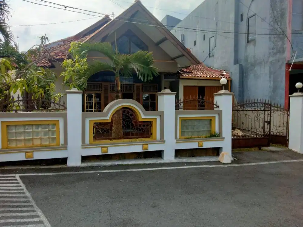 Disewakan rumah dekat AKPOL