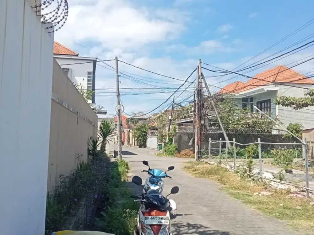 DIJUAL TANAH STRATEGIS – LINGKUNGAN VILLA EKSKLUSIF BATUR SARI, SANUR KAUH ( JK / LM )