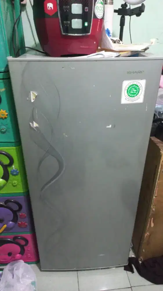 Kulkas 1 pintu merk SHARP